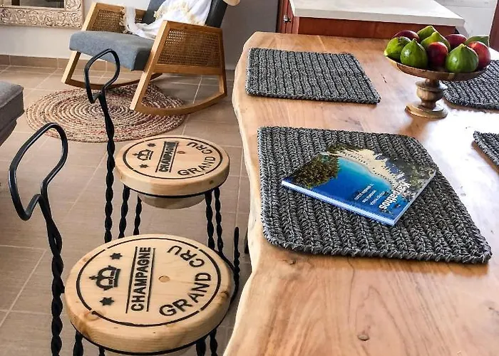 Kastellia-althea Homes Amoopi