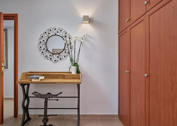 Kastellia-althea Homes Amoopi